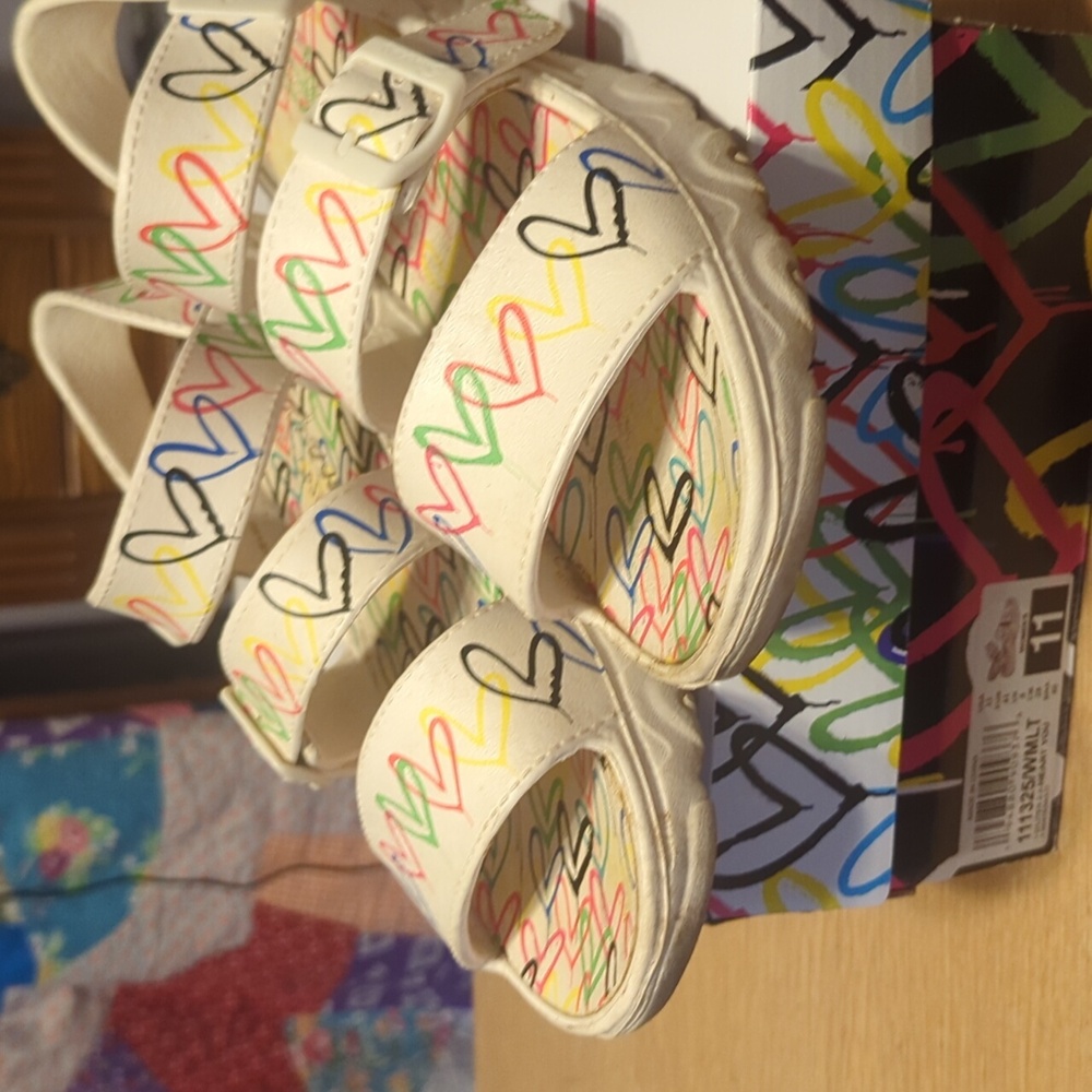 Sketchers sandals